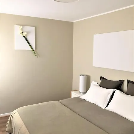 Vieux - Place Rossetti Apartment *