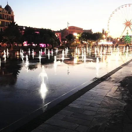 Vieux - Place Rossetti Nice